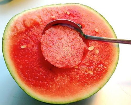 西瓜 水晶瓜 可以吃吗,揭秘可食用之谜